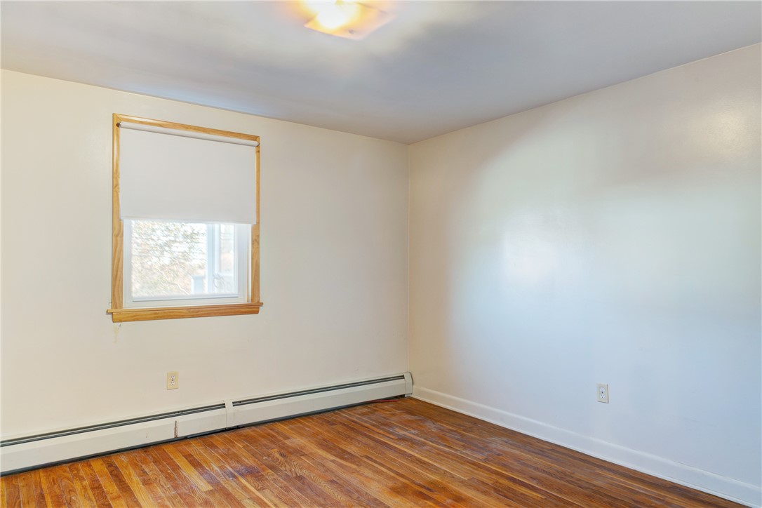1882 East Main Road Portsmouth, RI 02871 - Photo 16 of 20 3rd Bedroom