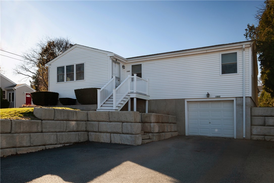 1882 East Main Road Portsmouth, RI 02871 - Photo 2 of 20 Gallery Image 2
