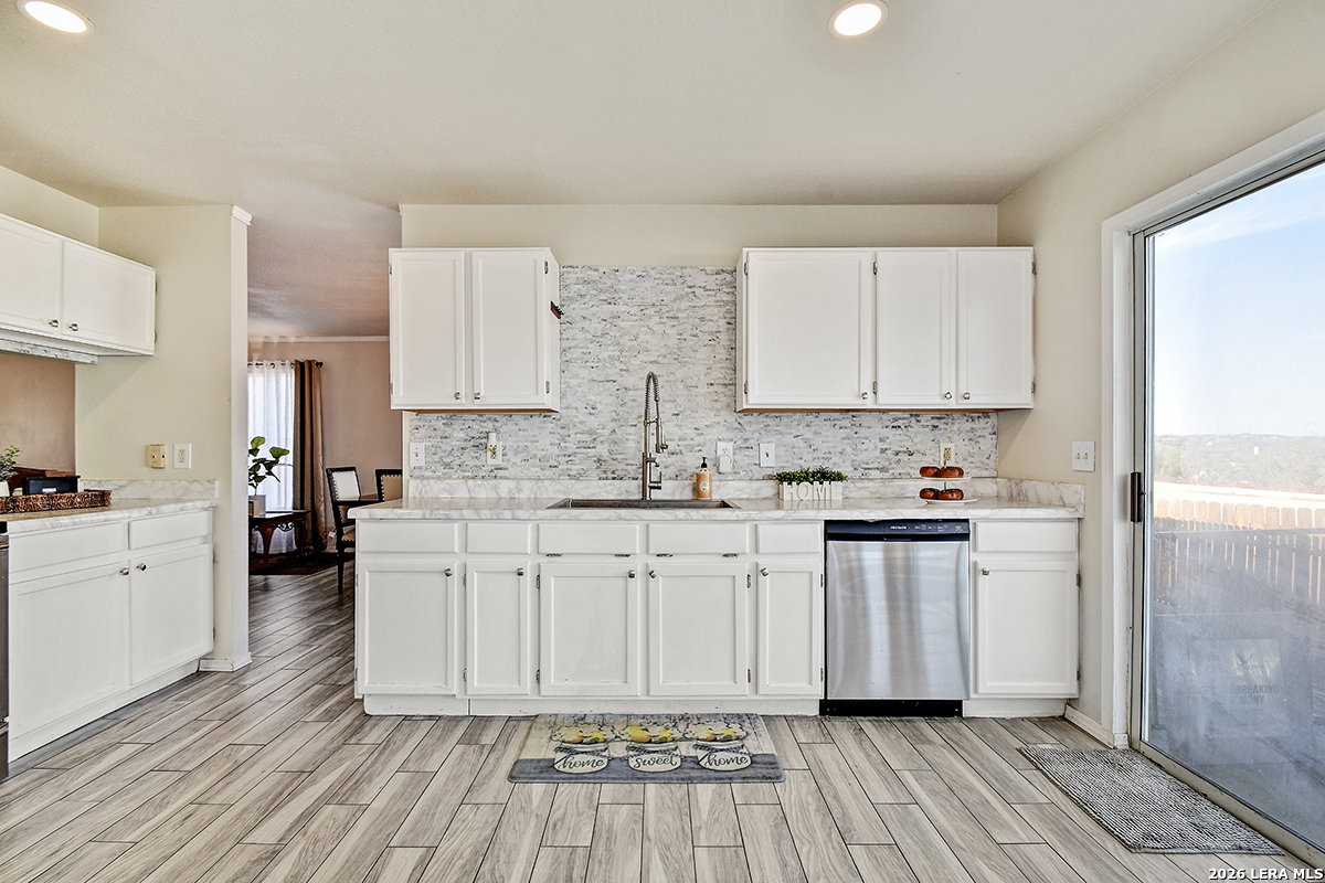 8414 Point Quail San Antonio, TX 78250 - Photo 9 of 27