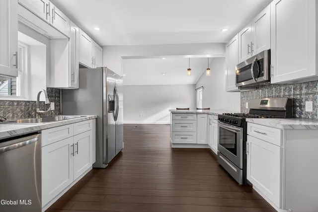 $249,900 | 17 Murdock Avenue, Glens Falls, NY 12801