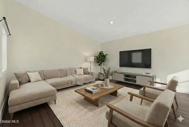 $249,900 | 17 Murdock Avenue, Glens Falls, NY 12801