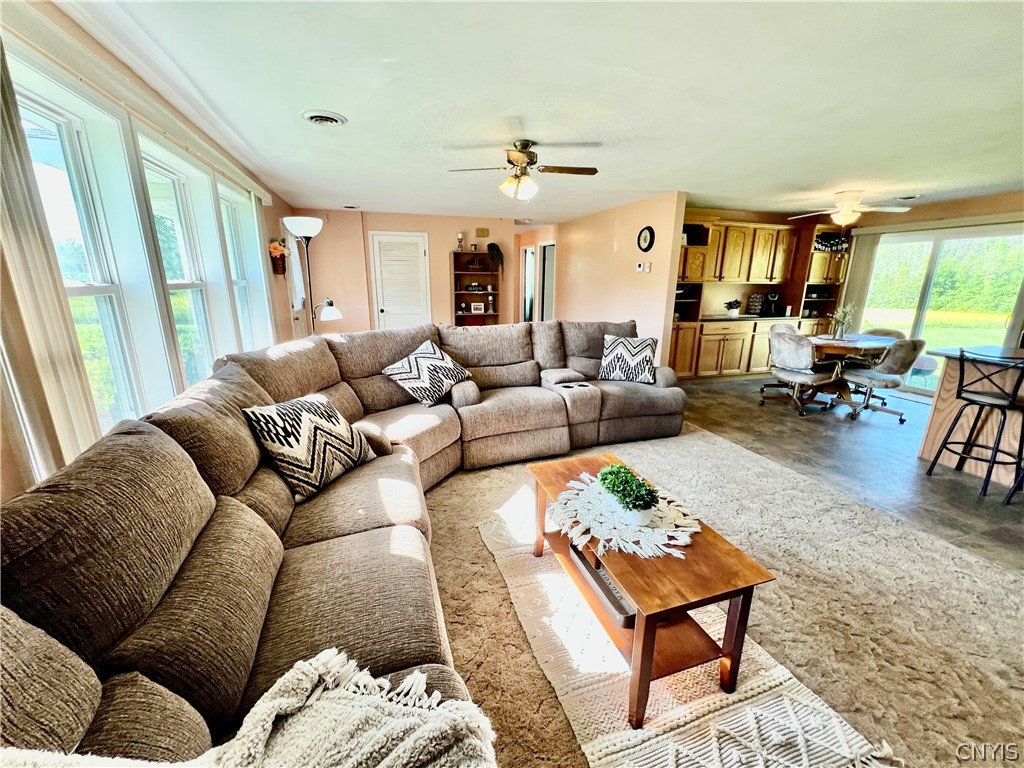 1738 Co Rte 7 Oswego, NY 13126 - Photo 6 of 24