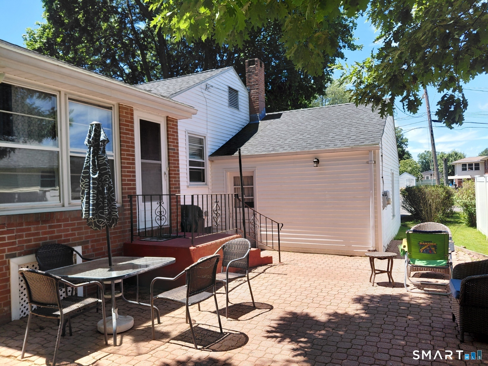101 Brace Road Newington, CT 06111 - Photo 3 of 20 Back Patio