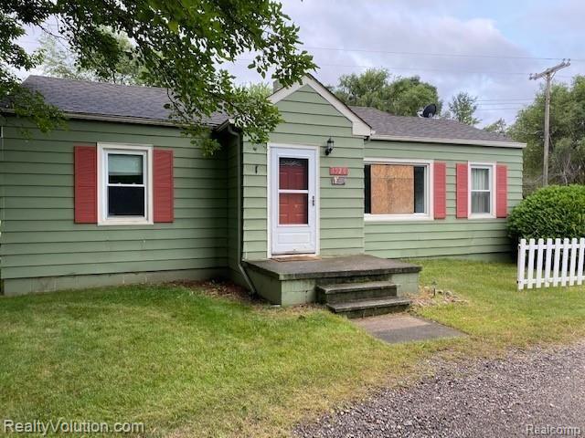 1520 East Dryden Road Metamora, MI 48455 - Photo 12 of 19 IMG_4452.jpg
