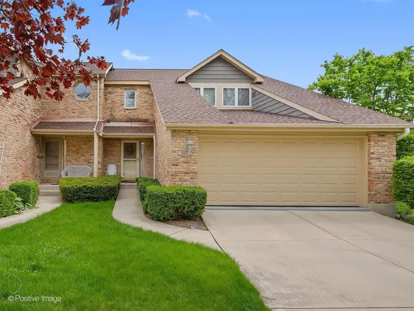 $495,000 | 517 Renn Court, Wheaton, IL 60187