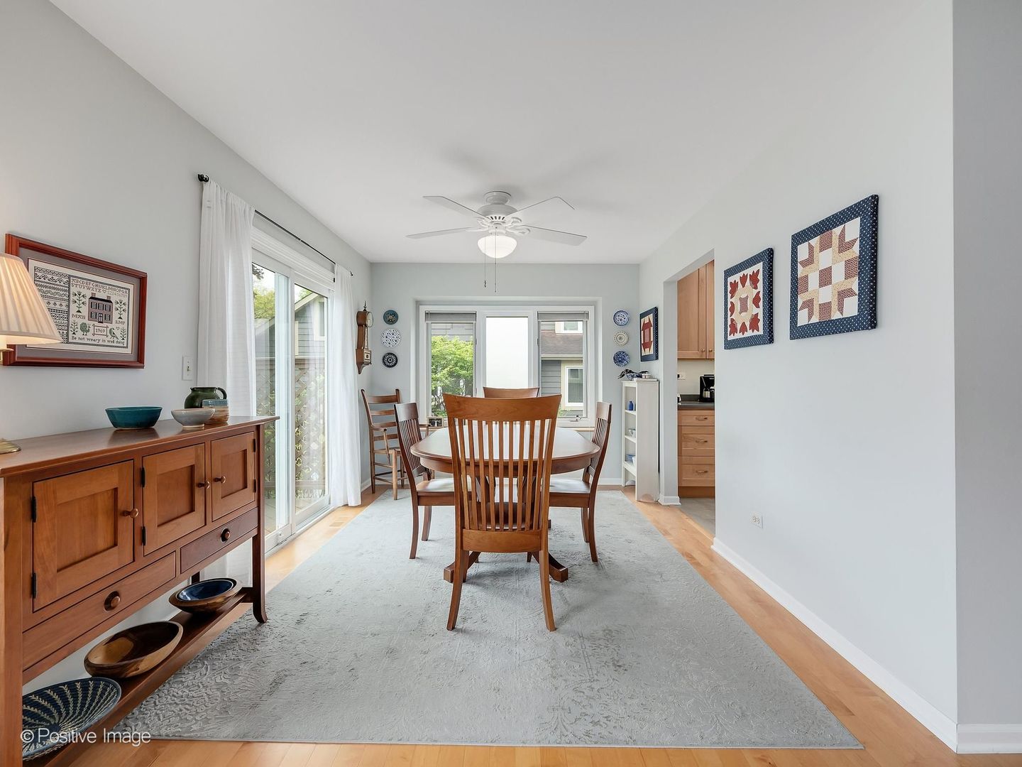 517 Renn Court Wheaton, IL 60187 - Photo 5 of 22