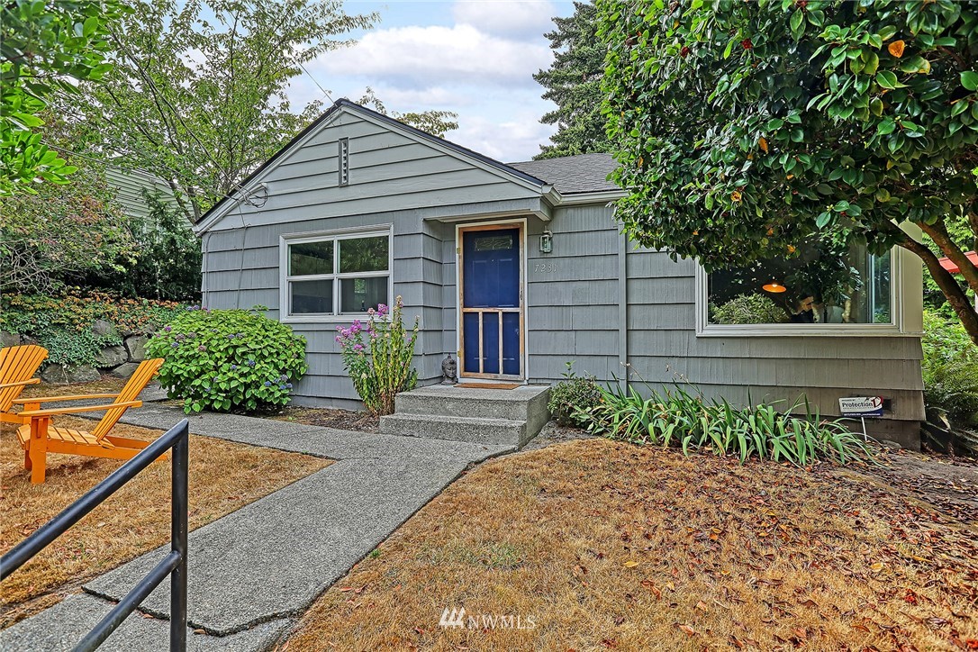 7231 16th Avenue Southwest Seattle, WA 98106 - Photo 1 of 18