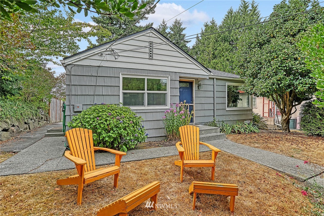 7231 16th Avenue Southwest Seattle, WA 98106 - Photo 3 of 18