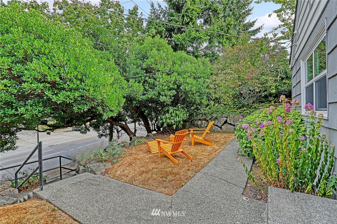 7231 16th Avenue Southwest Seattle, WA 98106 - Photo 4 of 18
