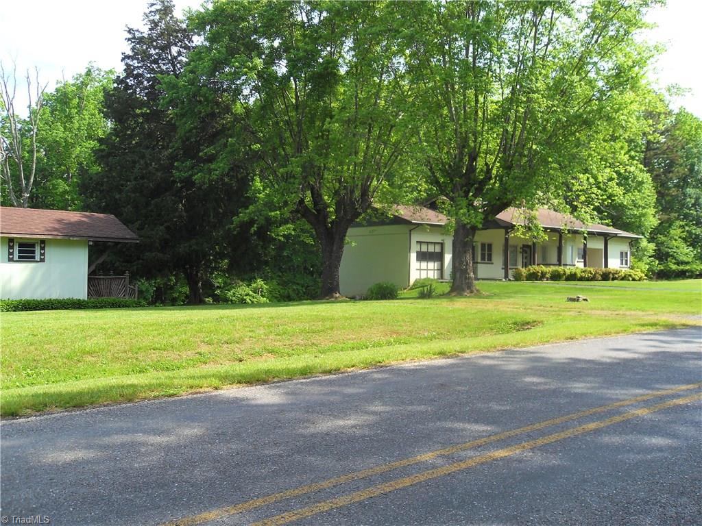 501 Cook Road Pilot Mountain, NC 27041 - Photo 3 of 20 Gallery Image 3