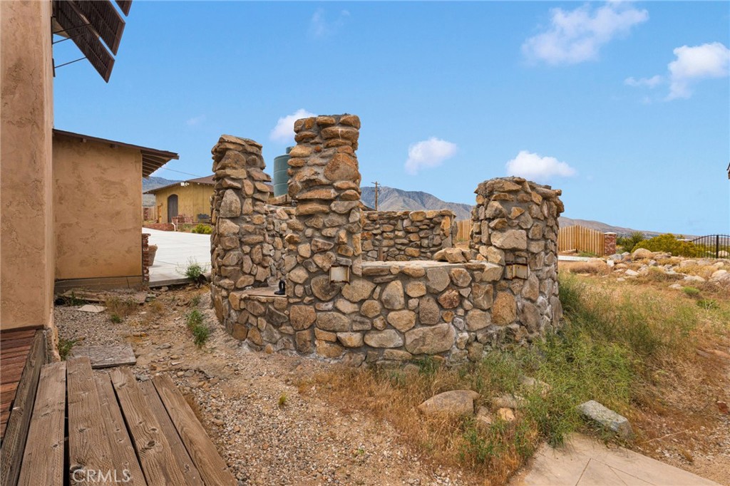 7985 Baker Road Lucerne Valley, CA 92356 - Photo 41 of 54