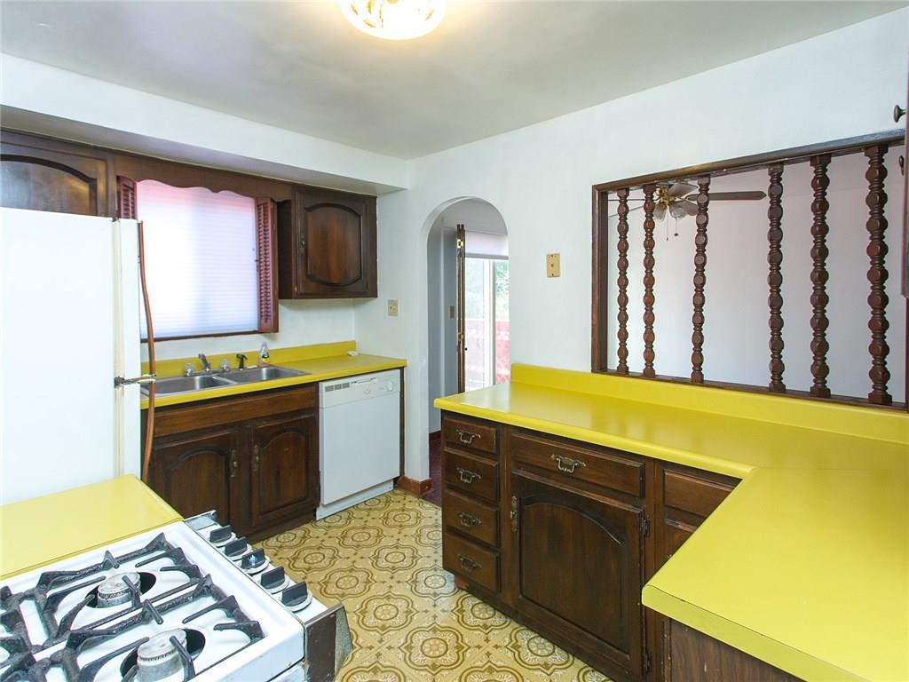 405 Beulah Road Penn Hills, PA 15235 - Photo 15 of 25