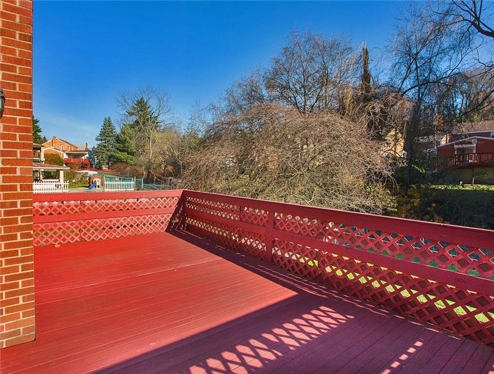 405 Beulah Road Penn Hills, PA 15235 - Photo 4 of 25