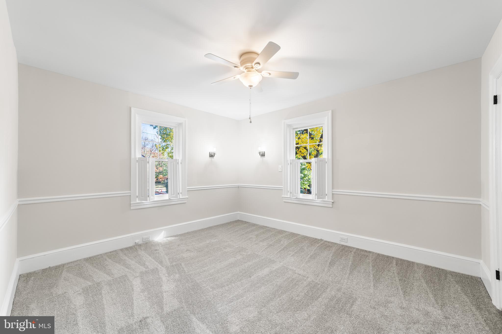 306 Midway Riverton, NJ 08077 - Photo 25 of 46 1st bedroom