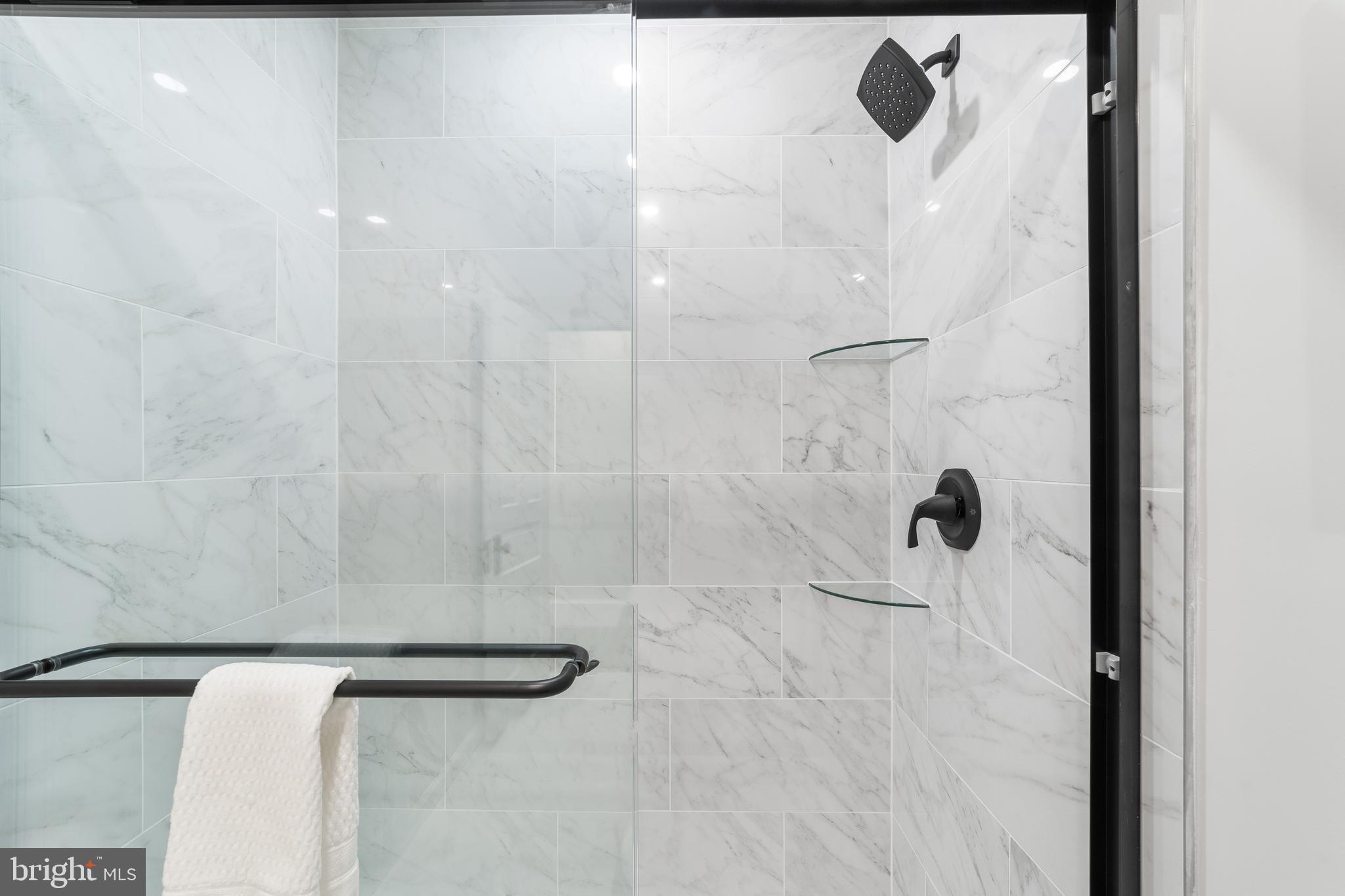 306 Midway Riverton, NJ 08077 - Photo 34 of 46 Primary bath