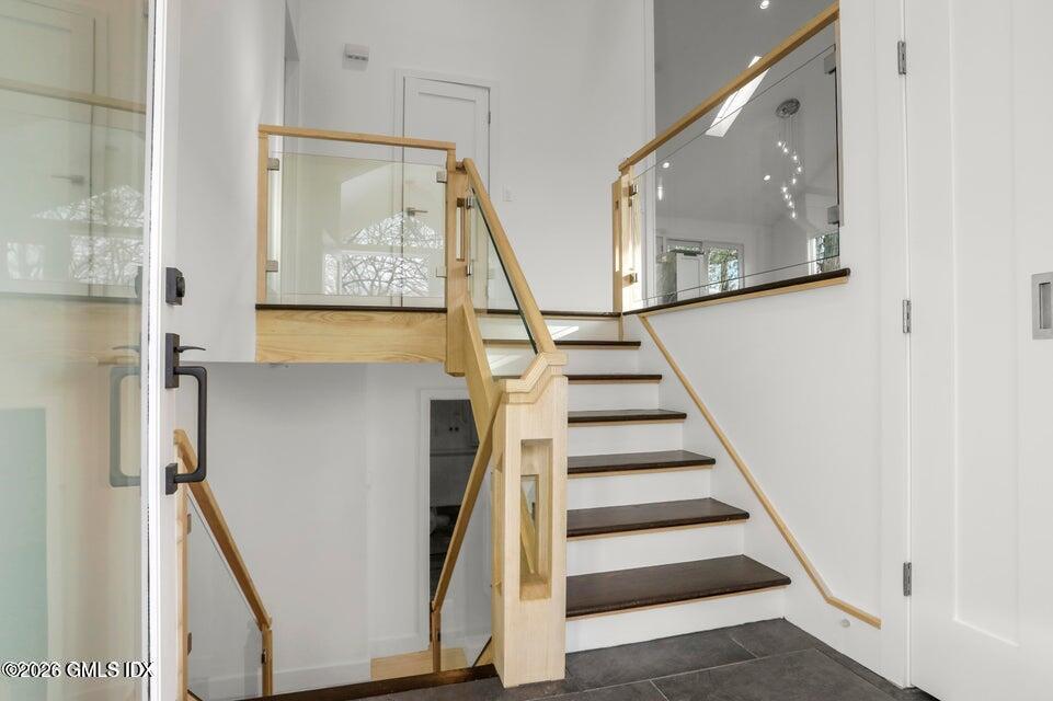 35 Deep Gorge Road Greenwich, CT 06831 - Photo 2 of 18 Foyer