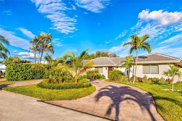 $8,000 | 5740 Northeast 19th Avenue, Fort Lauderdale, FL 33308