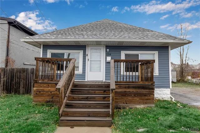 $219,900 | 114 Sawyer Avenue, Tonawanda, NY 14150
