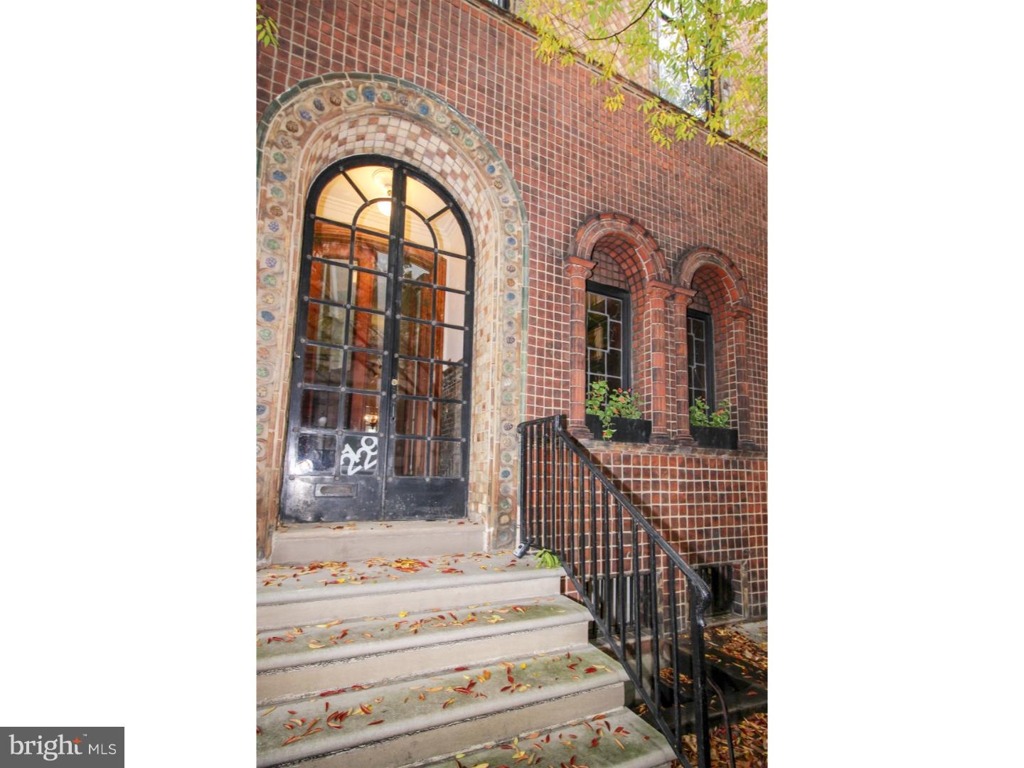 2129 Spruce Street, Philadelphia, PA 19103 Compass