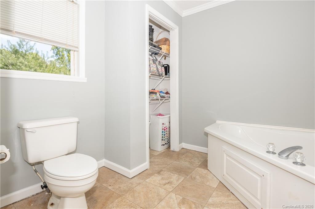174 Fairmont Road Candler, NC 28715 - Photo 22 of 35 Gallery Image 22