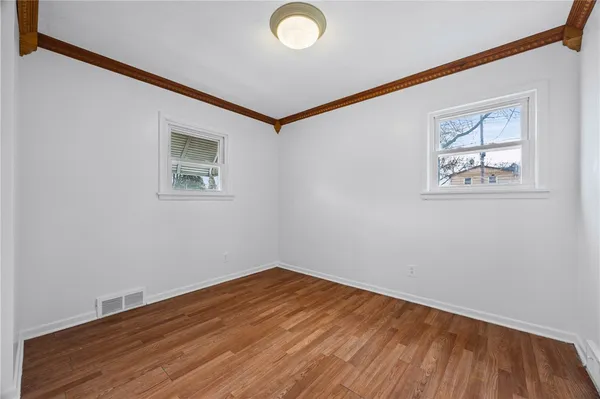 $179,000 | 292 Knapp Avenue, Irondequoit, NY 14609