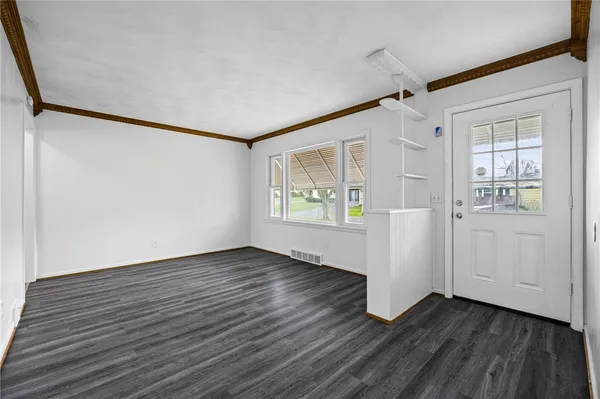 $179,000 | 292 Knapp Avenue, Irondequoit, NY 14609