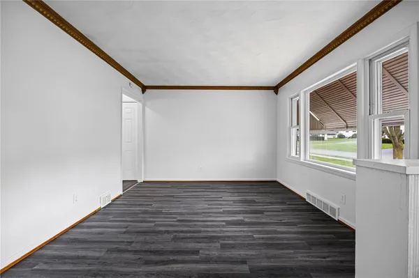 $179,000 | 292 Knapp Avenue, Irondequoit, NY 14609