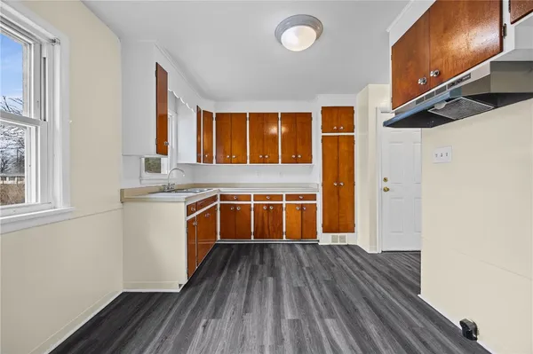$179,000 | 292 Knapp Avenue, Irondequoit, NY 14609