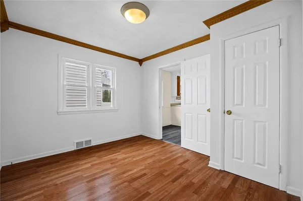 $179,000 | 292 Knapp Avenue, Irondequoit, NY 14609
