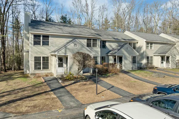 $279,900 | 79 Woodland Green, Unit 79, Rochester, NH 03868