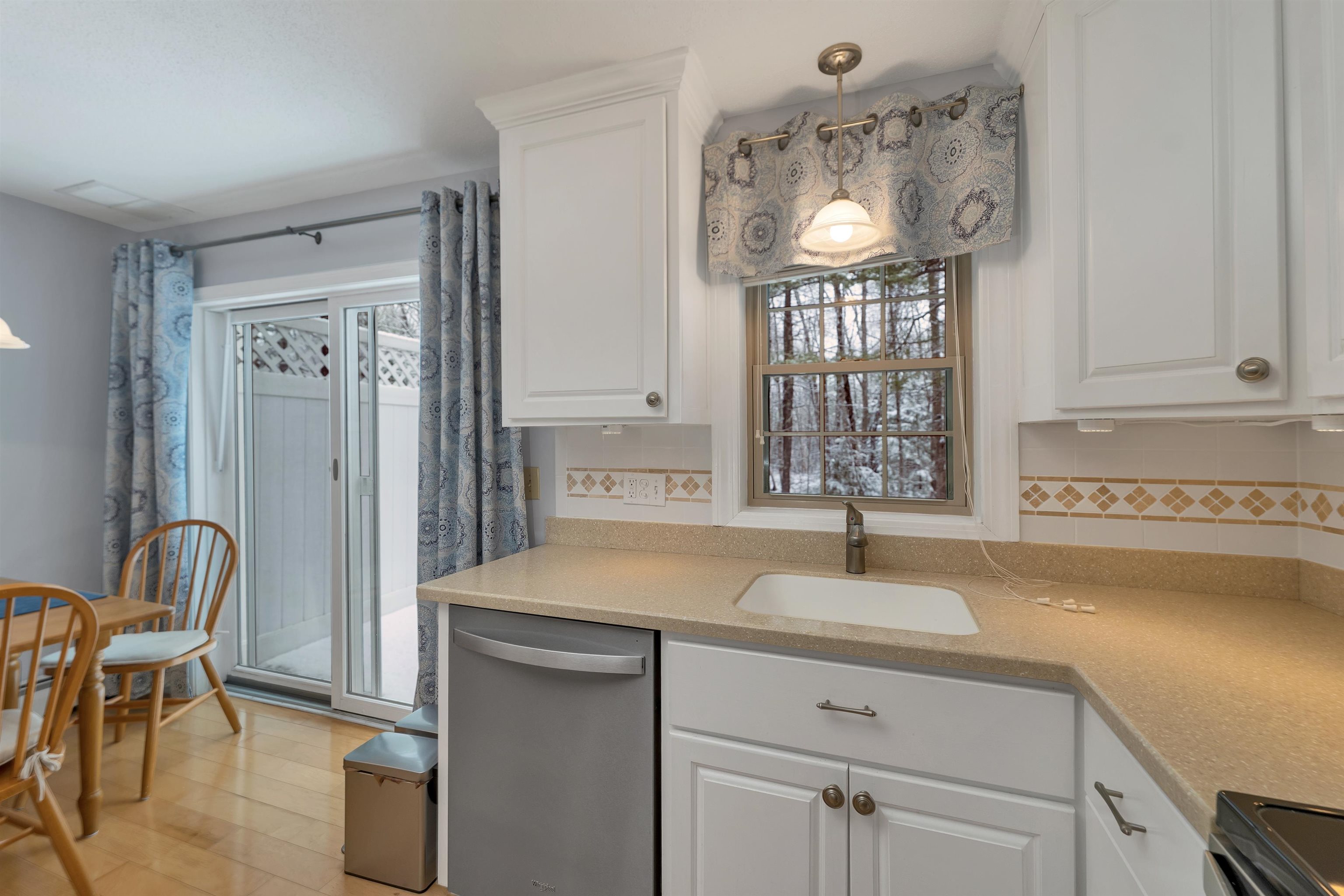 79 Woodland Green, Unit 79 Rochester, NH 03868 - Photo 7 of 35