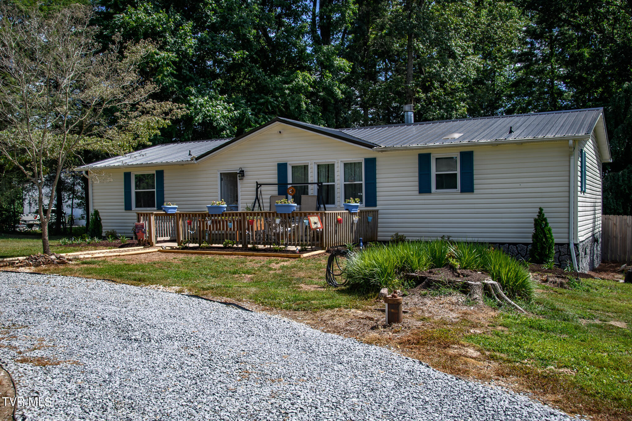 310 Jay Fanning Road Afton, TN 37616 - Photo 1 of 24 Front