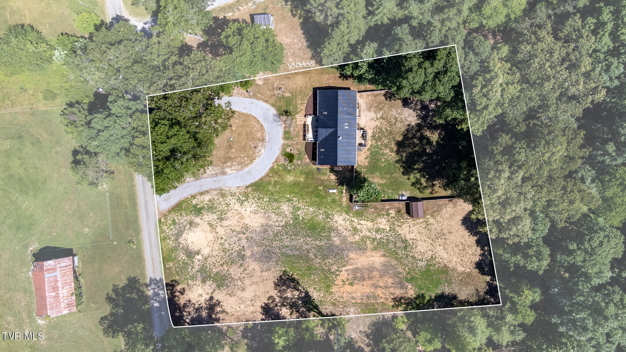 310 Jay Fanning Road Afton, TN 37616 - Photo 4 of 24 310 Jay Fanning-29