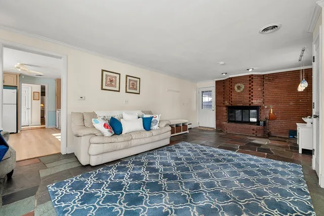 $889,500 | 35 Peters Street, North Andover, MA 01845