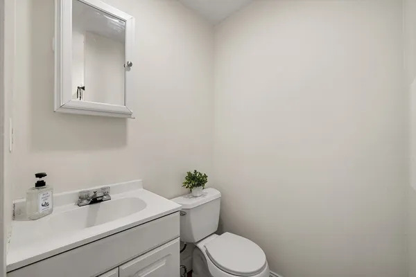 $936,000 | 35 Peters Street, North Andover, MA 01845