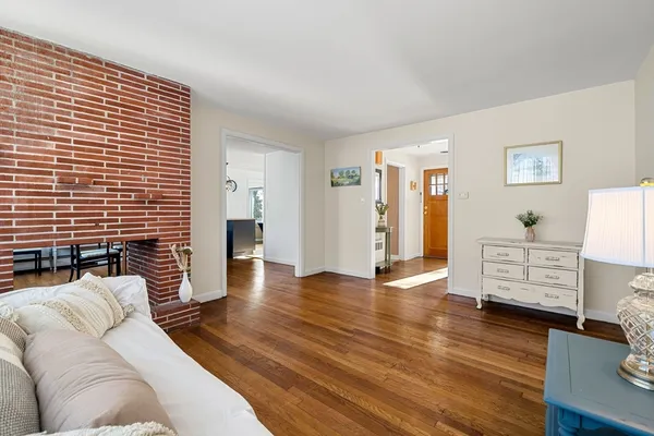 $936,000 | 35 Peters Street, North Andover, MA 01845