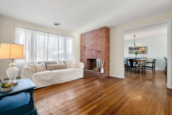 $936,000 | 35 Peters Street, North Andover, MA 01845