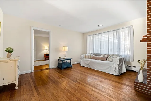 $889,500 | 35 Peters Street, North Andover, MA 01845