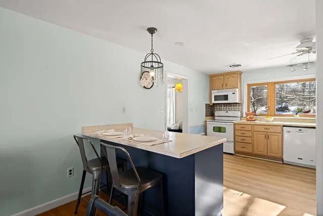 $889,500 | 35 Peters Street, North Andover, MA 01845