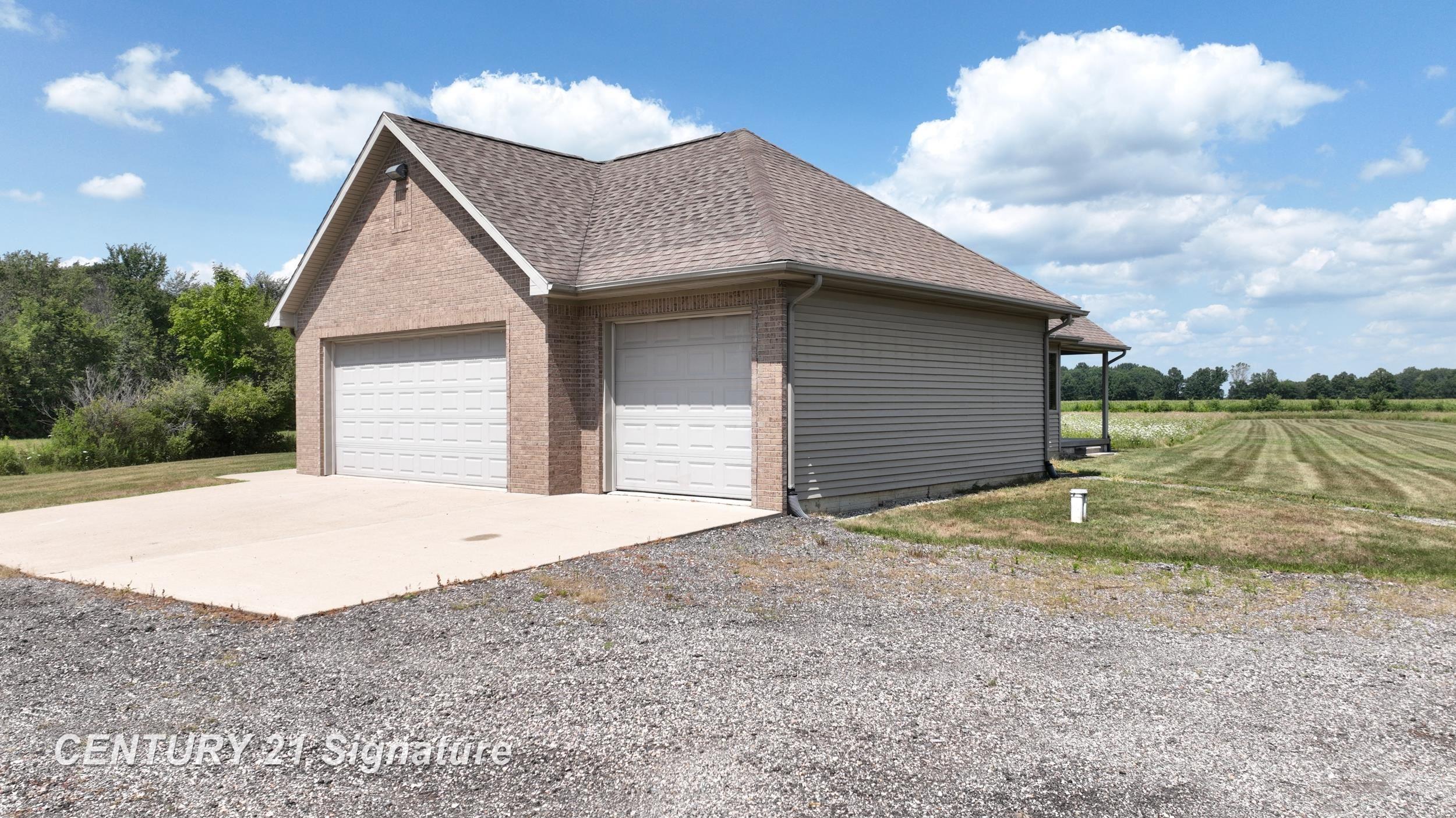 12222 Carpenter Road Flushing, MI 48433 - Photo 10 of 64 Gallery Image 10