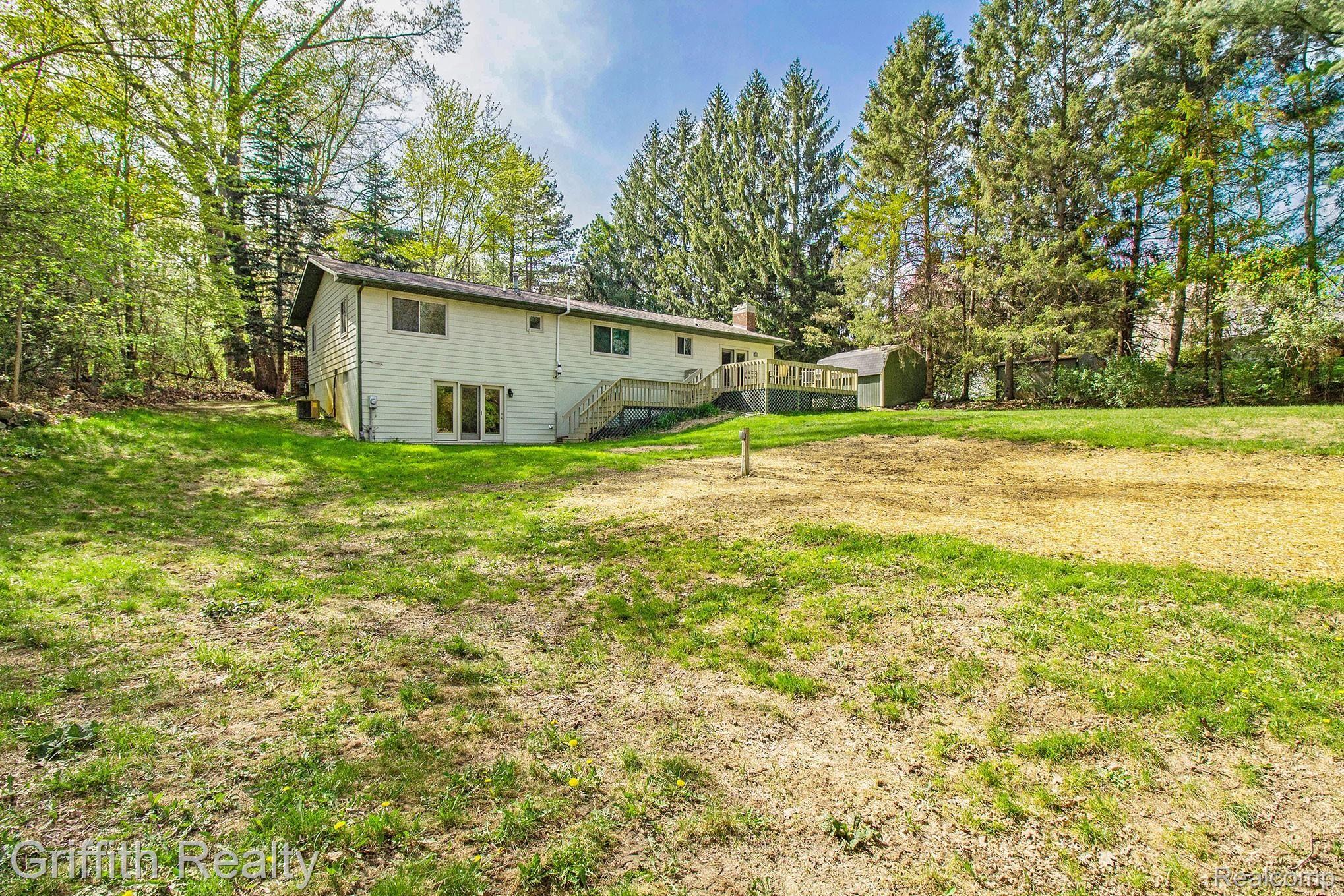 5207 King Road Howell, MI 48843 - Photo 20 of 25 IMG_5955.jpg