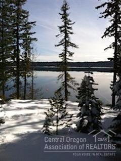 24830 Crescent Lake Road Crescent Lake, OR 97733 - Photo 18 of 22 Just another shot in the winter time fro