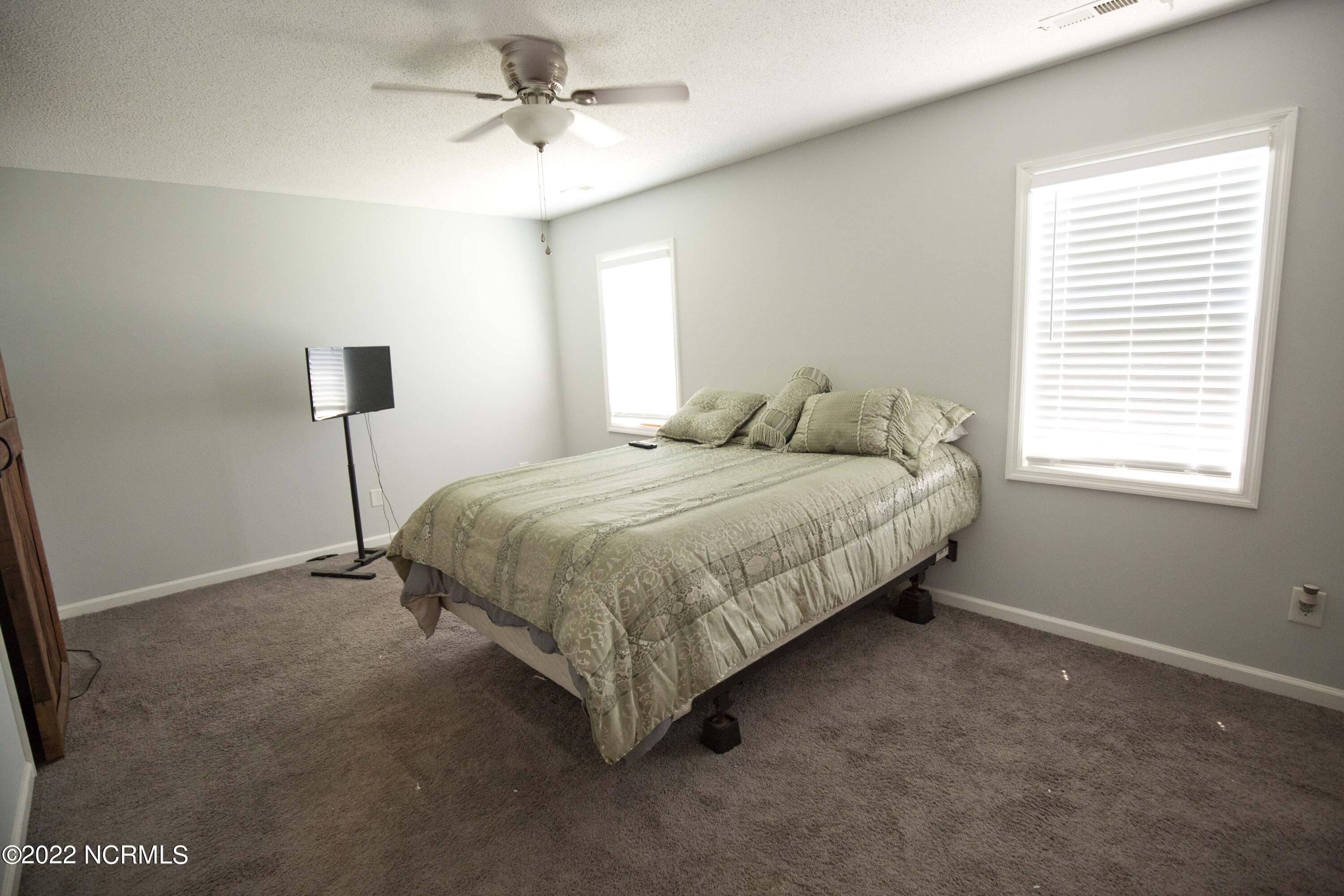 289 Parnell Road Hubert, NC 28539 - Photo 14 of 18 Principal Bedroom