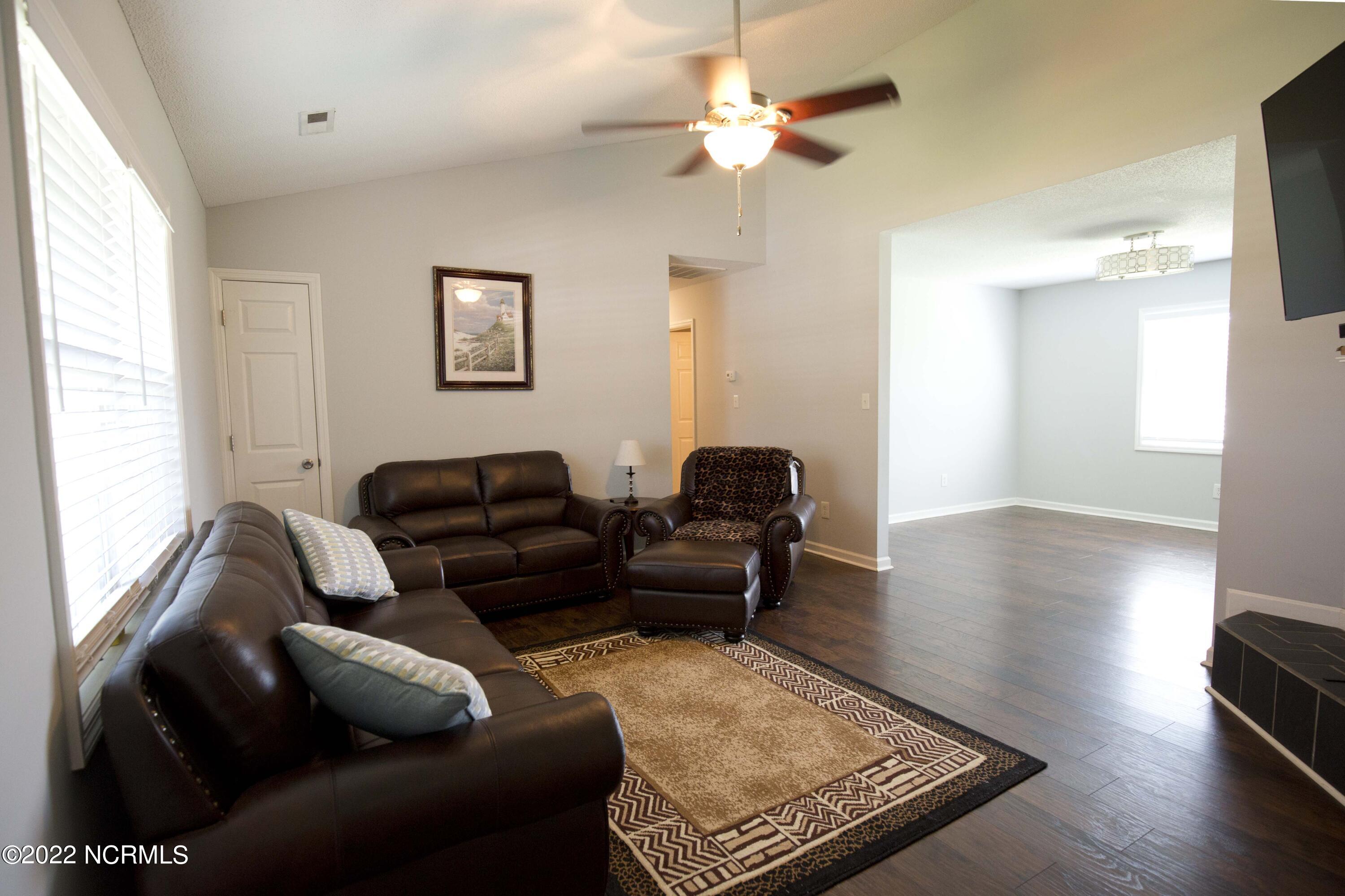 289 Parnell Road Hubert, NC 28539 - Photo 8 of 18 4M9A8533