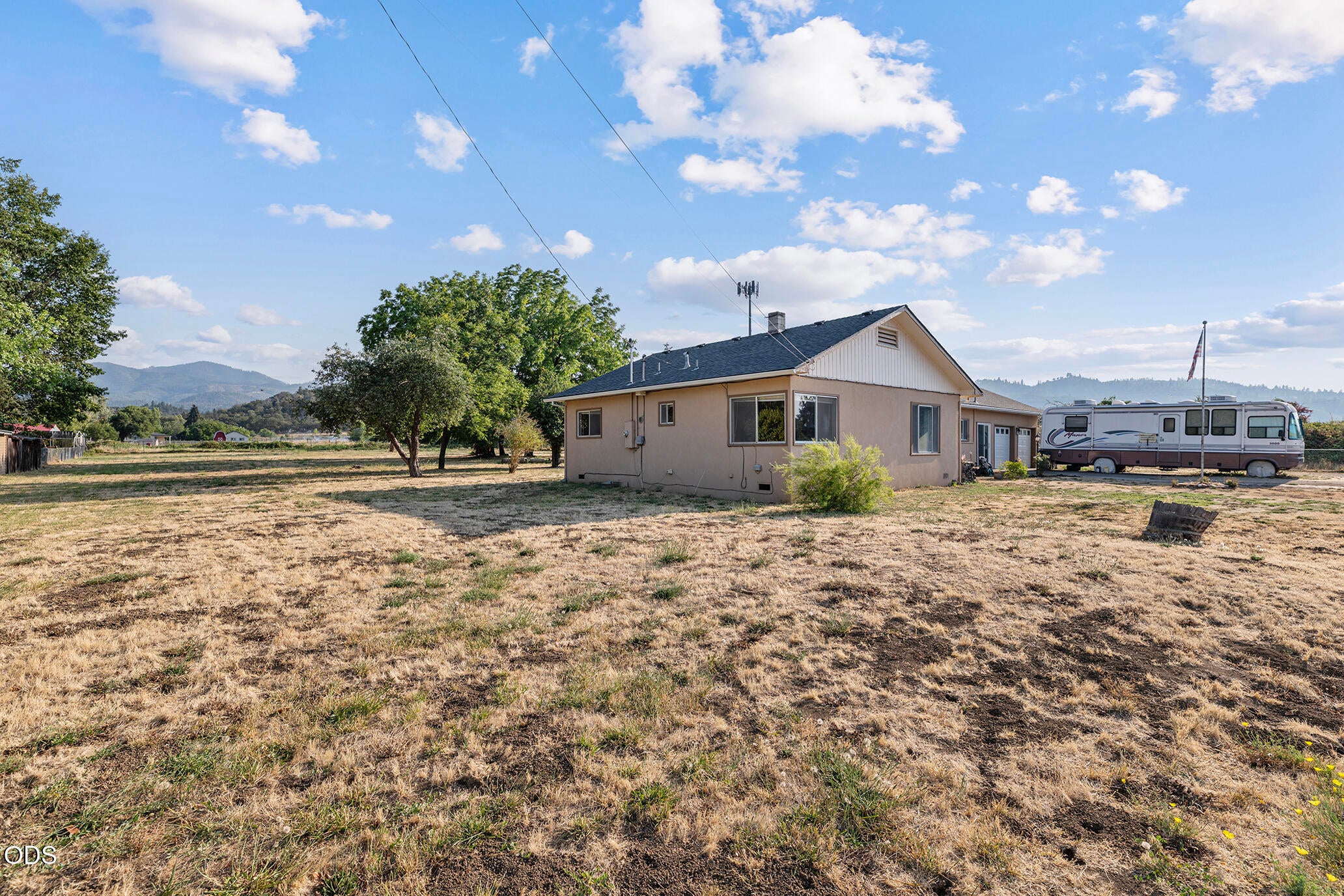 1497 South Stage Road Medford, OR 97501 - Photo 20 of 25 Gallery Image 20