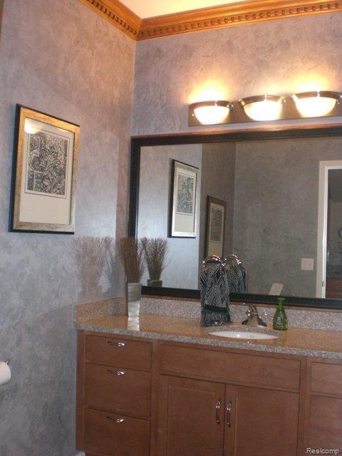 3917 Elk Court Rochester, MI 48306 - Photo 12 of 23 ELEGANT POWDER ROOM!
