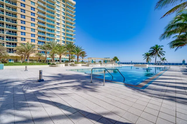 $365,000 | 2501 South Ocean Drive, Unit 1108, Hollywood, FL 33019
