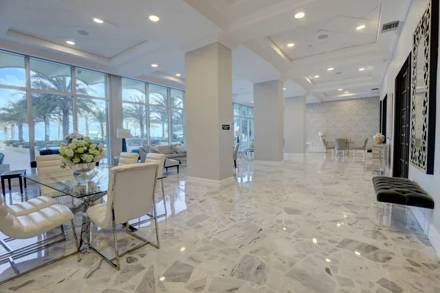 $365,000 | 2501 South Ocean Drive, Unit 1108, Hollywood, FL 33019