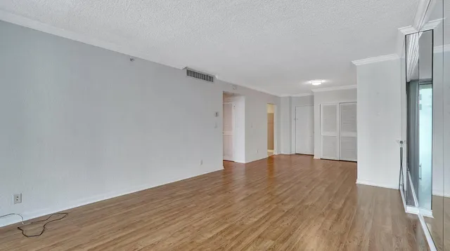 $365,000 | 2501 South Ocean Drive, Unit 1108, Hollywood, FL 33019