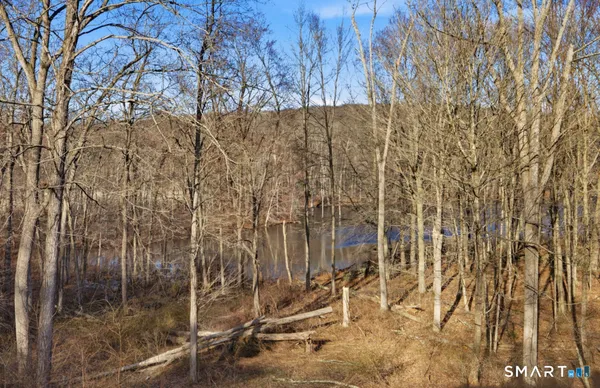 $529,999 | 30 Bender Road, Lebanon, CT 06249